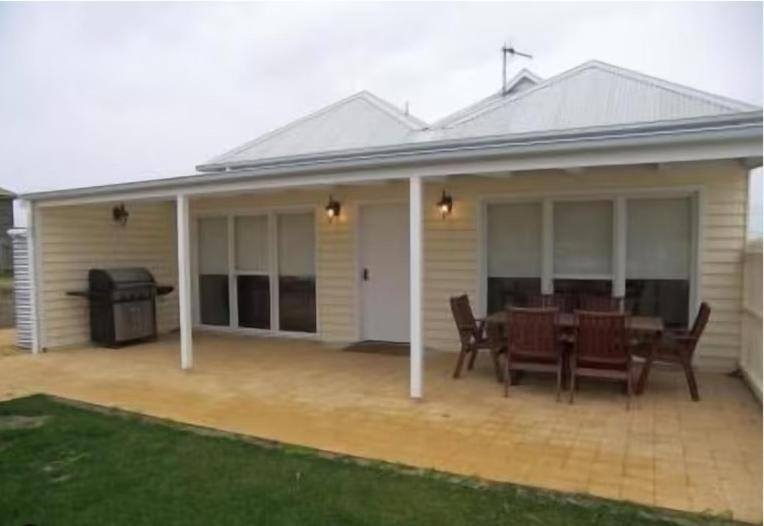 Surfside Holiday Park Warrnambool Eksteriør billede